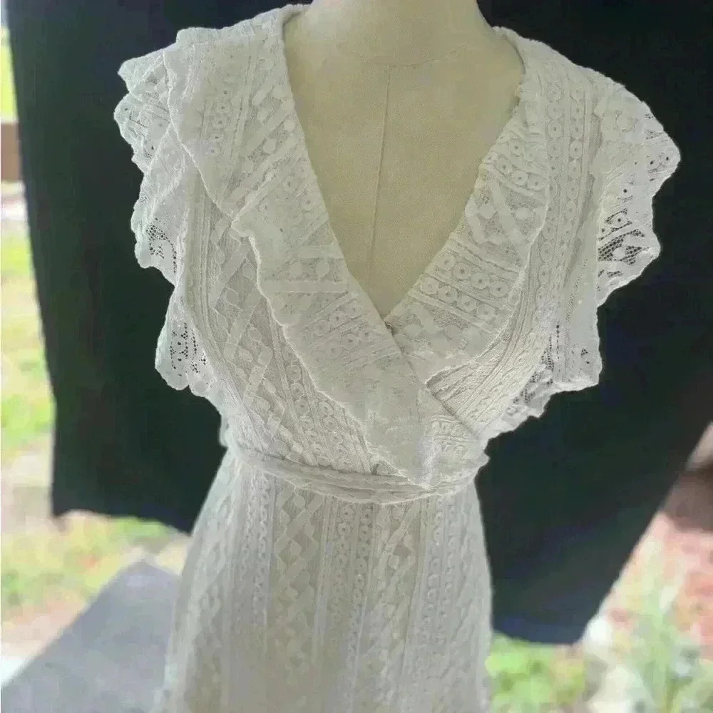 Aqua Beautiful White A-Line Mini Dress - Picture 5 of 9